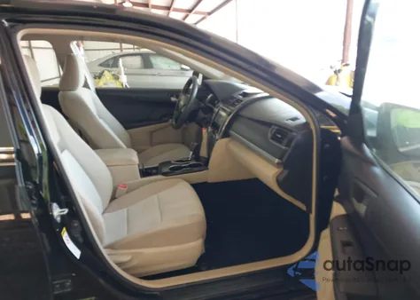 2012 Toyota Camry Se/Le/Xle z USA, uszkodzony, nr VIN 4T1BF1FKXCU046613